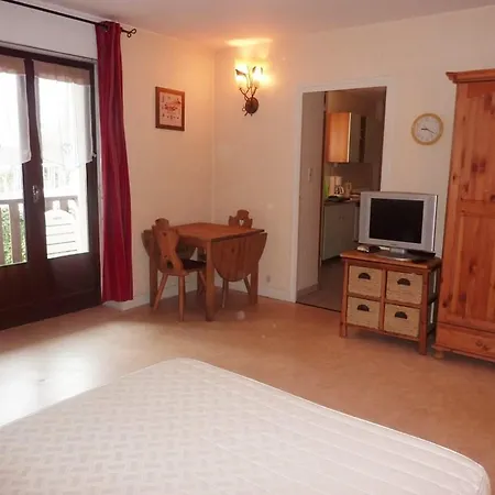 Le Royal Brides-les-bains Apartment *