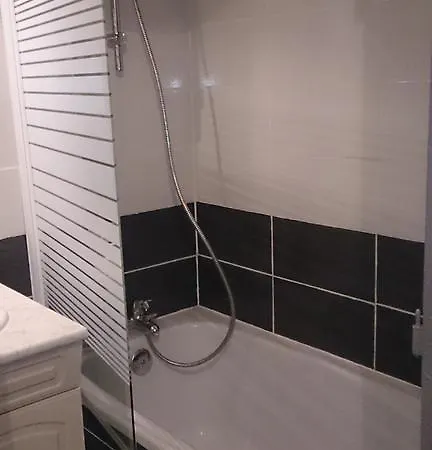 Le Royal Brides-les-bains Apartment *
